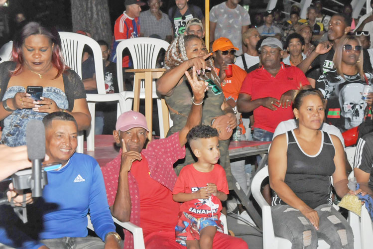 Apoyo al Team Asere 6