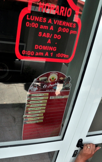 cartel tienda