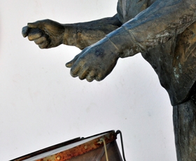 estatua elio reve port