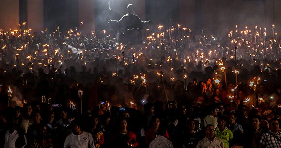 desfile de las antorchas 05 580x306