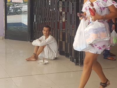 f4925e47eba81ecef8dd951aa54b1406 L