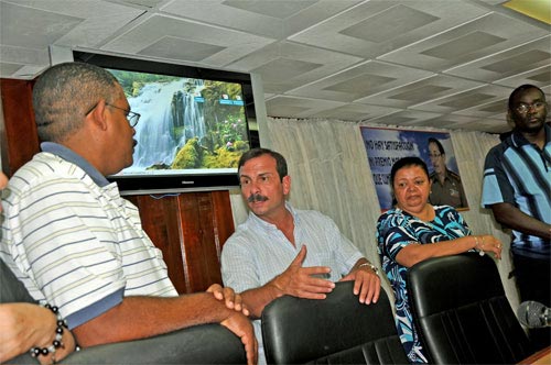 fernando gtmo9 3024288