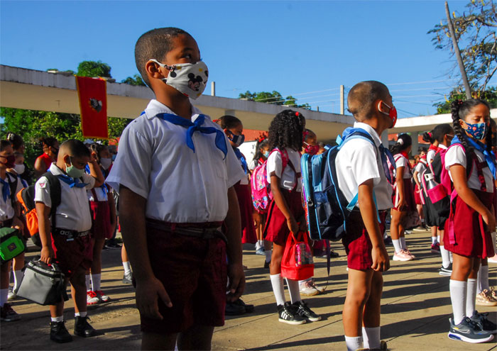 retorno a las aulas en guantánamo 002