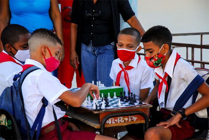 retorno a las aulas en guantánamo 008