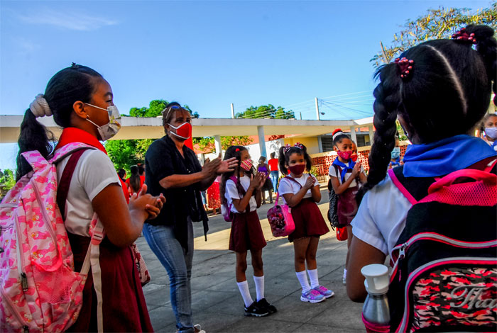 retorno a las aulas en guantánamo 009