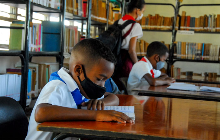 retorno a las aulas en guantánamo 010