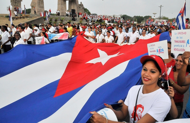 1 desfile primero de amyo
