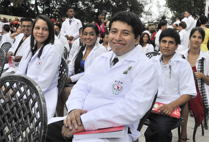2 medicina Guantánamo 2015