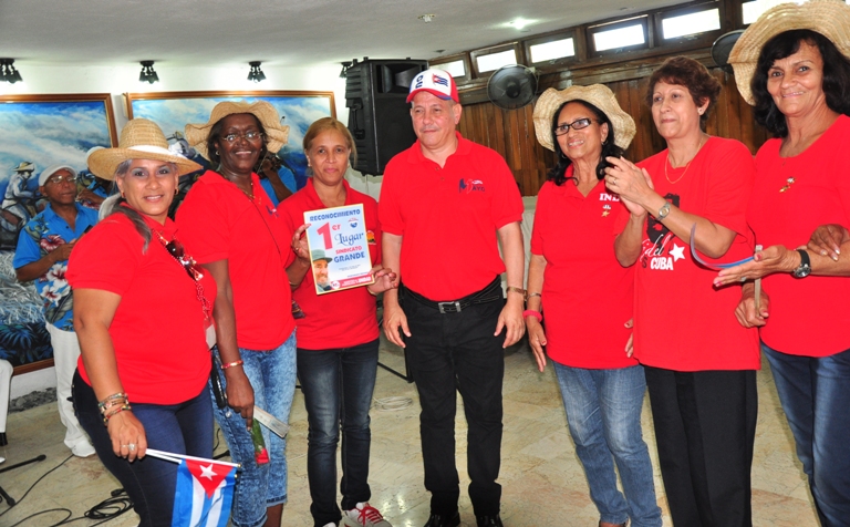 acto reconocimiento desfile primero mayo