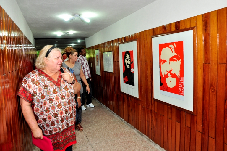 aleida carteles che