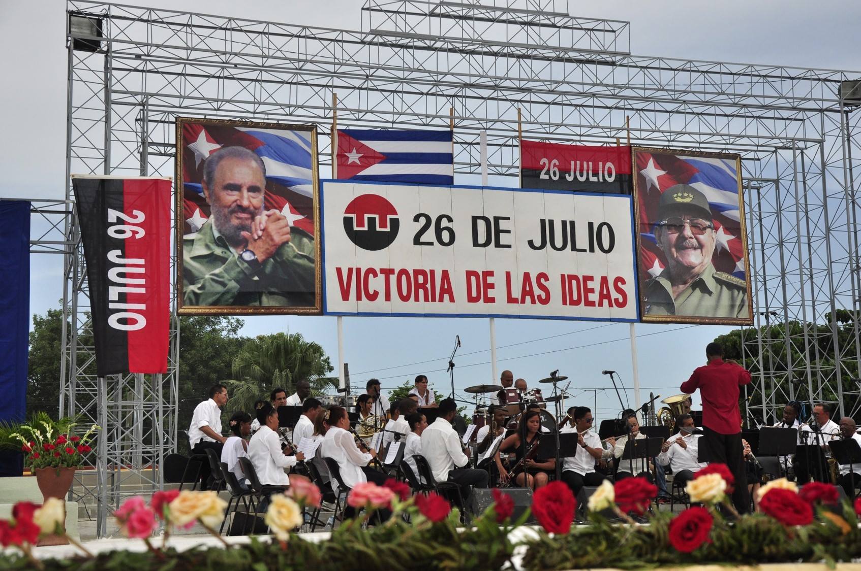 apertura acto banda concierto