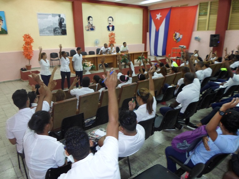 asamblea ciencias medicas2