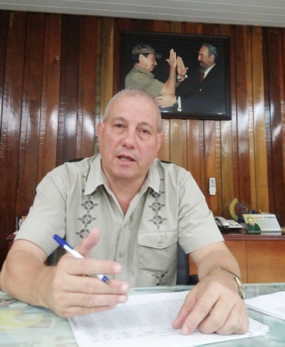 denny felicita elecciones