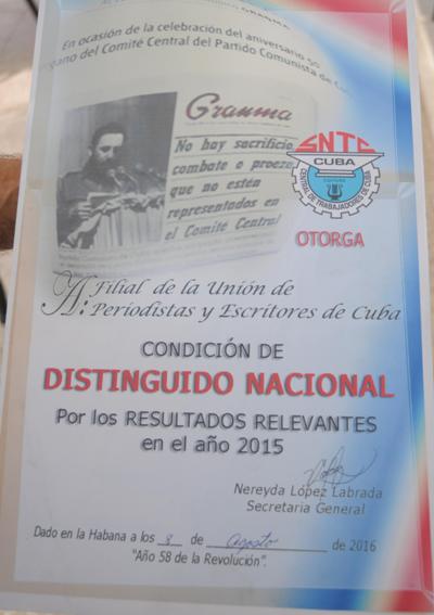 distincion periodico3