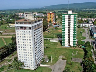 edificios altos guantanamo