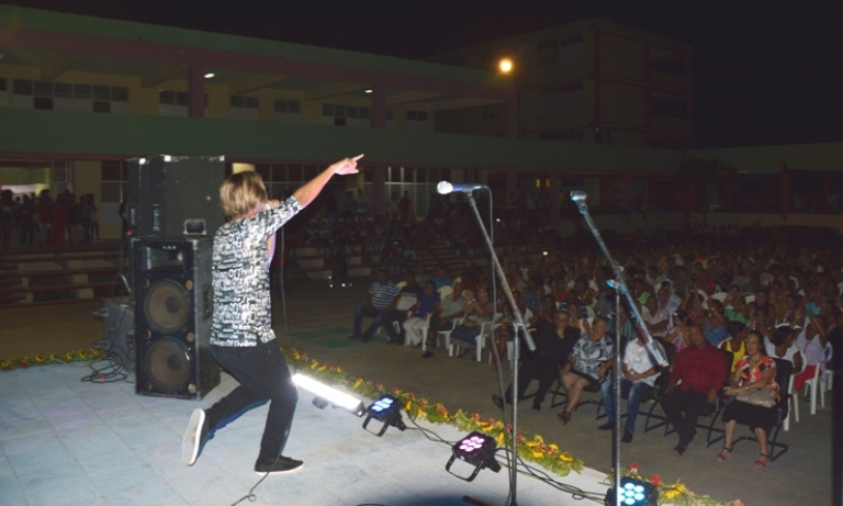 gala aniversario universidad
