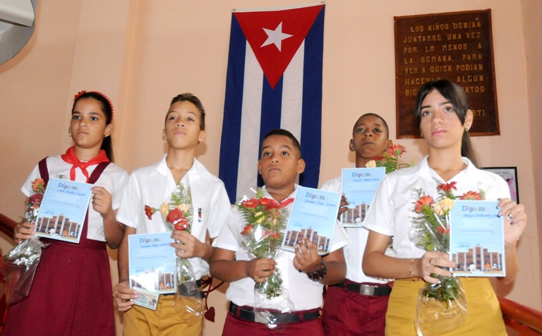 ganadores concurso amigos Far