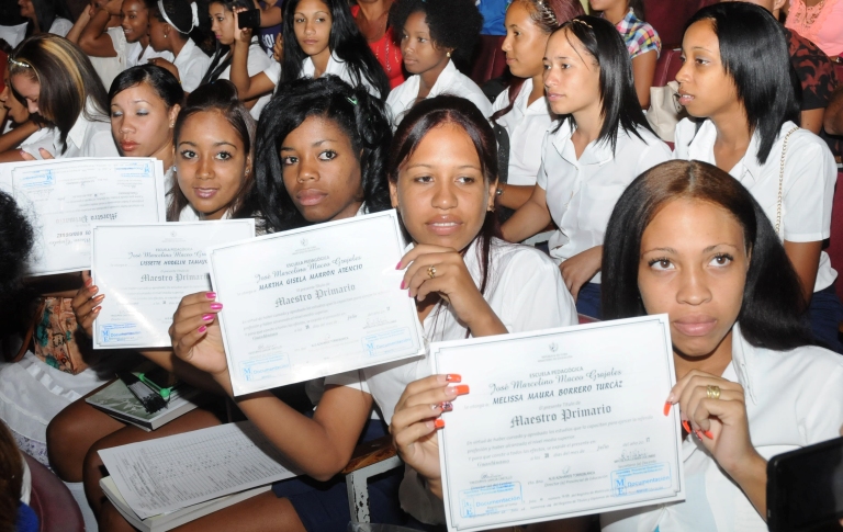 graduacion escuela pedagogica port
