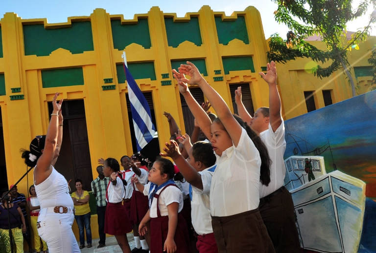 inauguracion escuela desembarco2