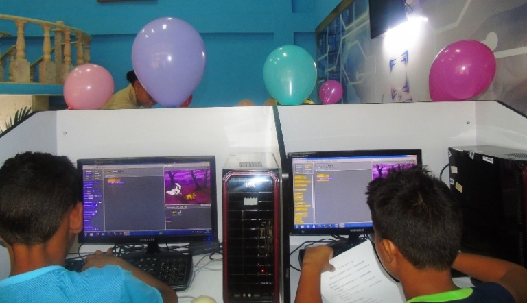 jugando hora codigo