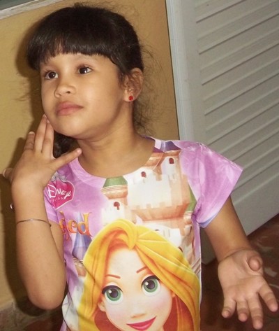 lidia combatiente niña