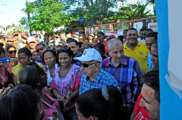 machado primero mayo comunidad