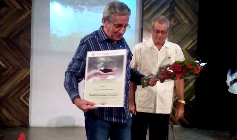 mario Montero Campello titulo honorifico2