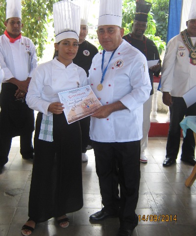 muchacha cocinera ganadora