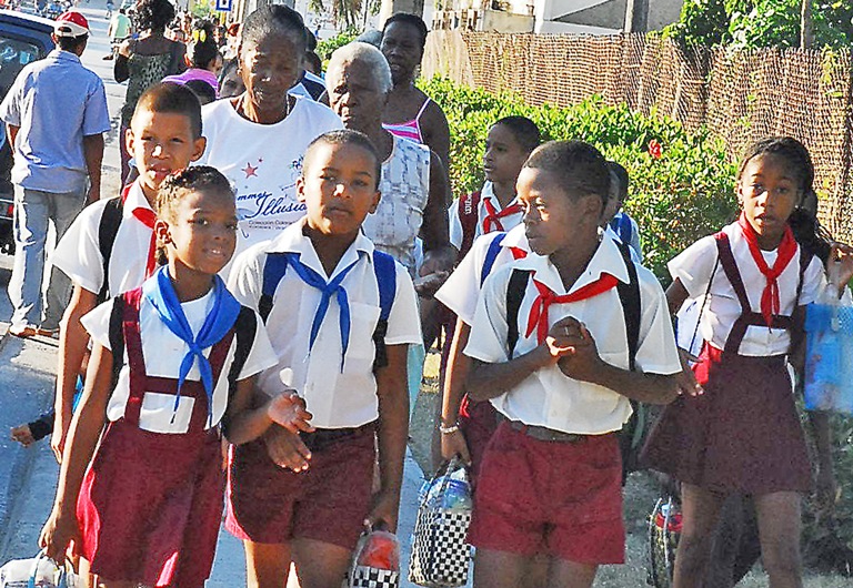 niños calle inicio curso