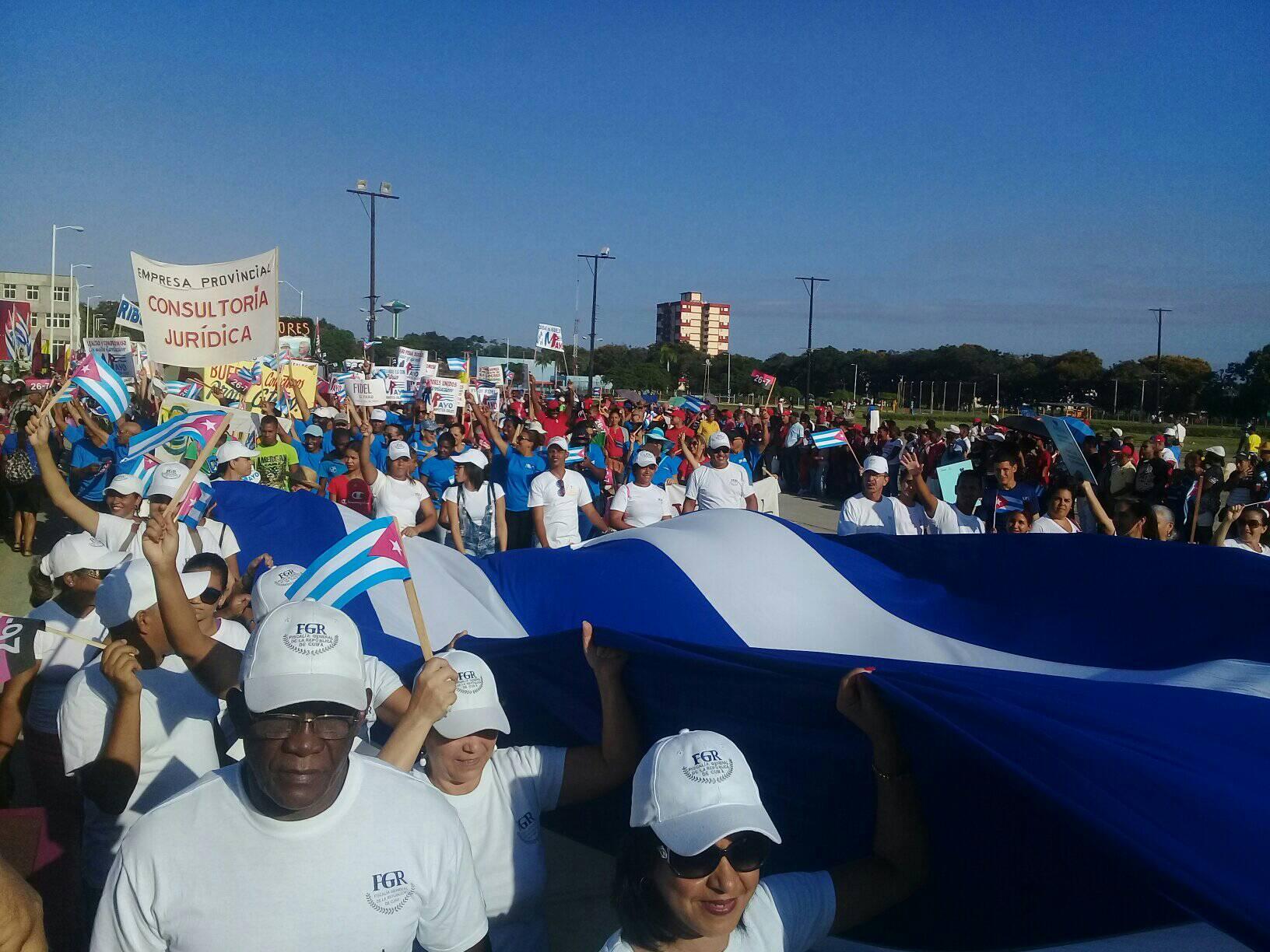 grupo desfile3