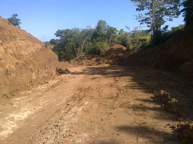 reparan carreteras gtmo