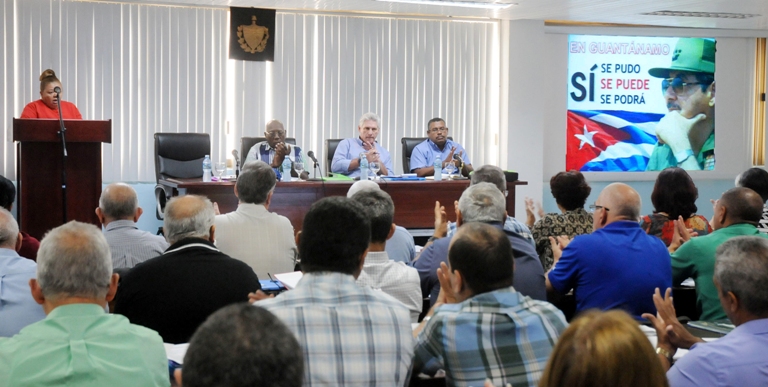 resumen visita diaz canel2