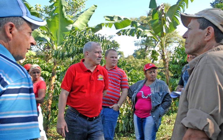 secretario recorrido elsalvador2