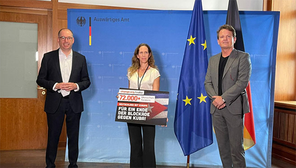 Artistas Cientificos Alemania contra BloqueoJul21