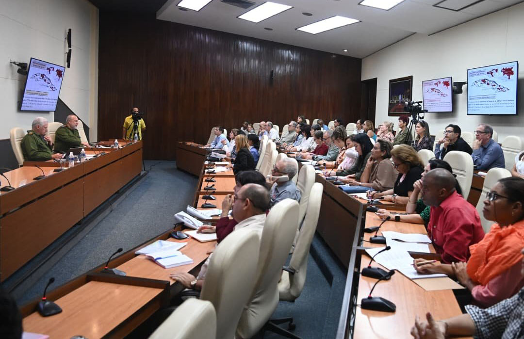 1126 dc expertos chikungunya infantes