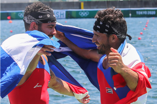 Screenshot 2021 08 03 at 14 54 16 Serguey y Dayán no rompieron su canoa