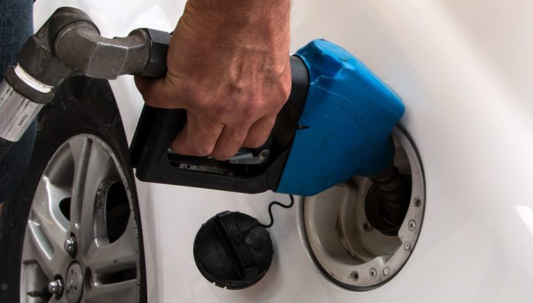 cola gasolinera lahabana cuba 08 768x437
