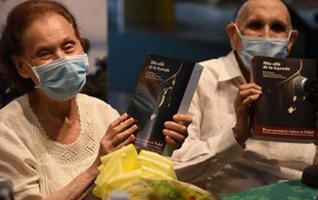 estela bravo presenta libro dedicado a fidel castro 1020x642
