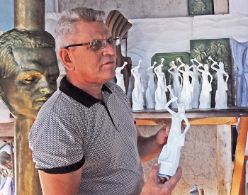 1 estatuillas
