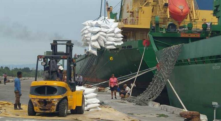 arroz barco descarga