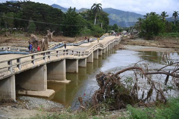 Puente Jesus Lores
