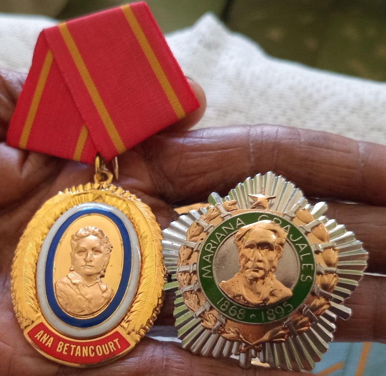 medallas juana
