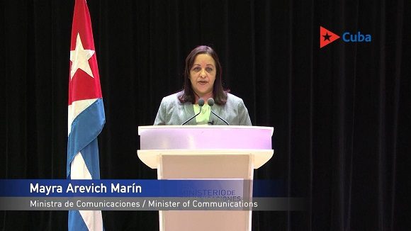 ministra de comunicaciones cuba 580x326