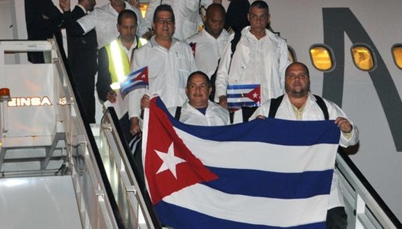 1medicos-cubanos-ebola14