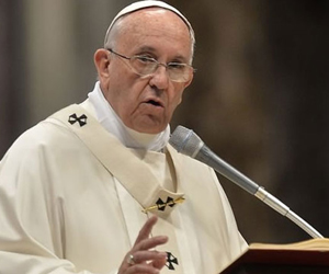 Papa-Francisco hablando