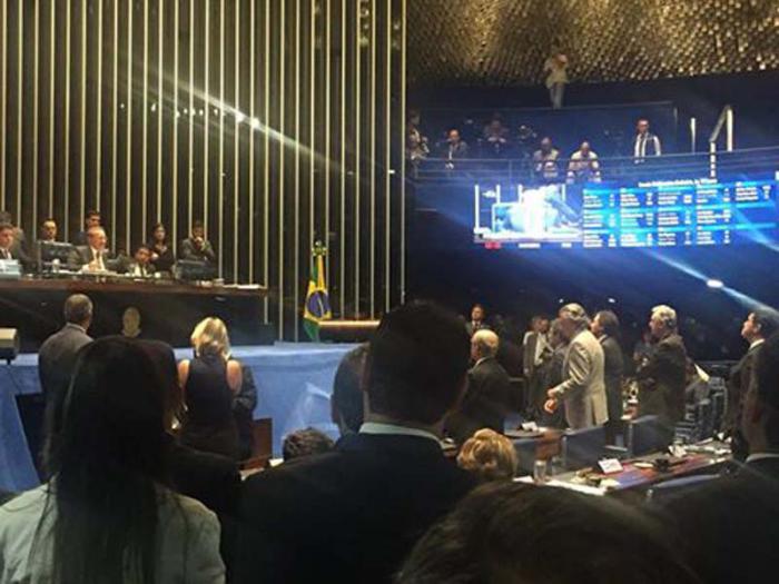 Senado instala comisión para decidir juicio a Rousseff