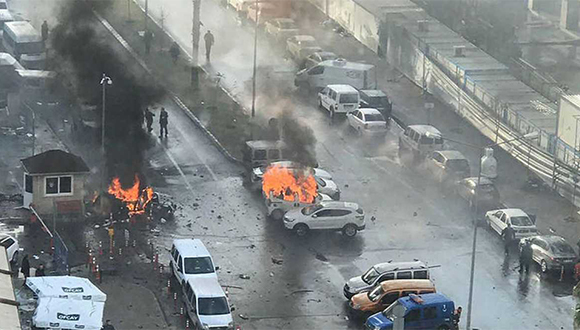 atentado esmirna turquía1
