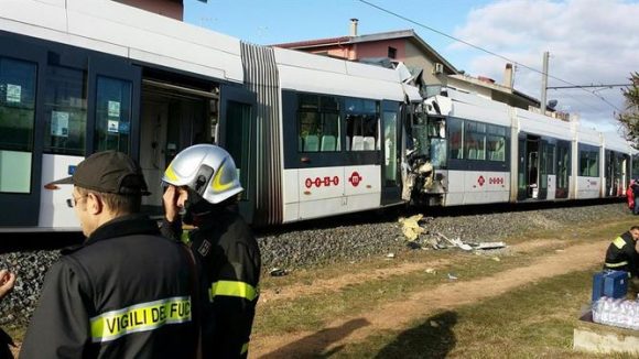 choque-de-trenes-en-Italia-580x326