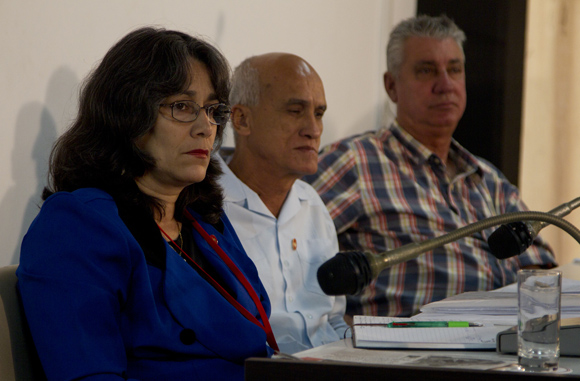 comisiones-parlamento-cubano-10