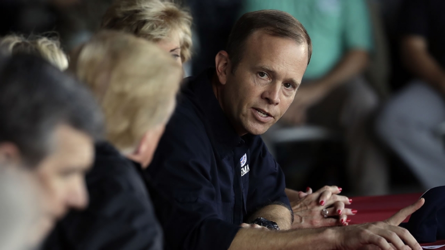 eeuu renuncia jefe manejo desastres